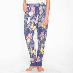 Flash Sale ❤️ Aratta Purple Iris Of Wales Sweatpants 😍