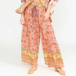 Brand new 🛒 Aratta Roses Pants 🛒